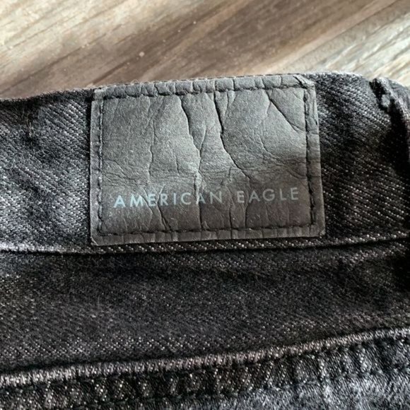 American eagle black denim cut off shorts size 00. Faded color five pockets - Picture 5 of 10